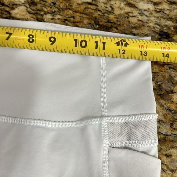 Lululemon Athletica Forget the Sweat Crop Leggings In White Size 6 - Picture 8 of 10